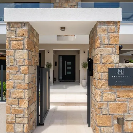Aksquared Premium Vacation
