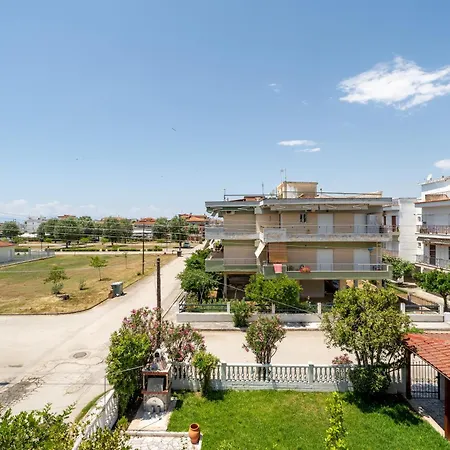 Aksquared Premium Vacation * Paralia Dionisiou